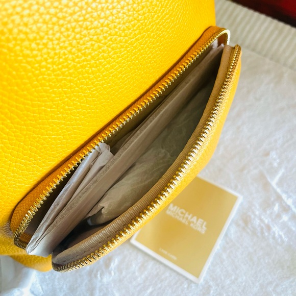 Michael Kors 2pak-BACKPACK /wallet - - Picture 8 of 16